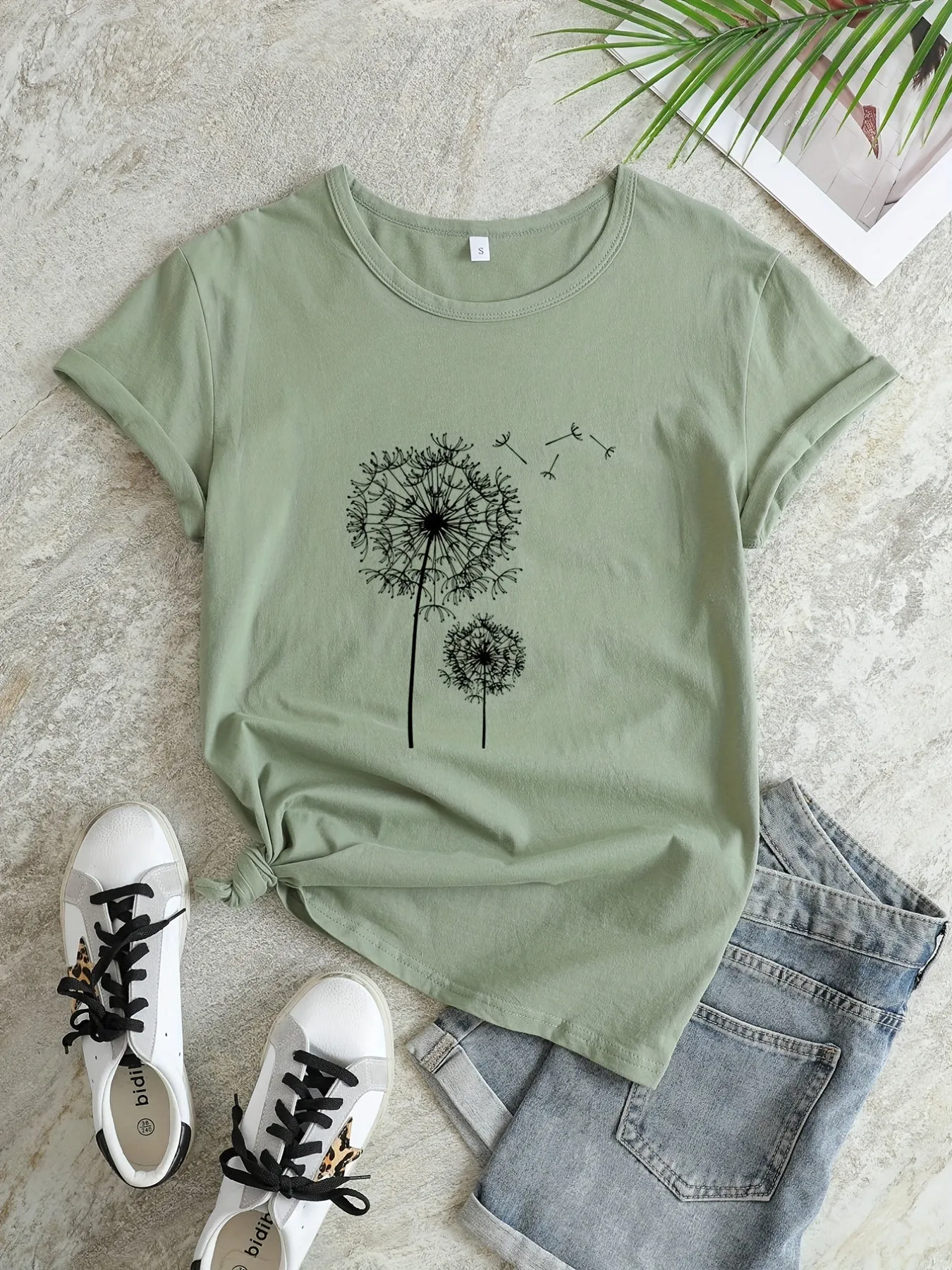 Graphic Print Crew Neck Tee Casual Summer Top for Women