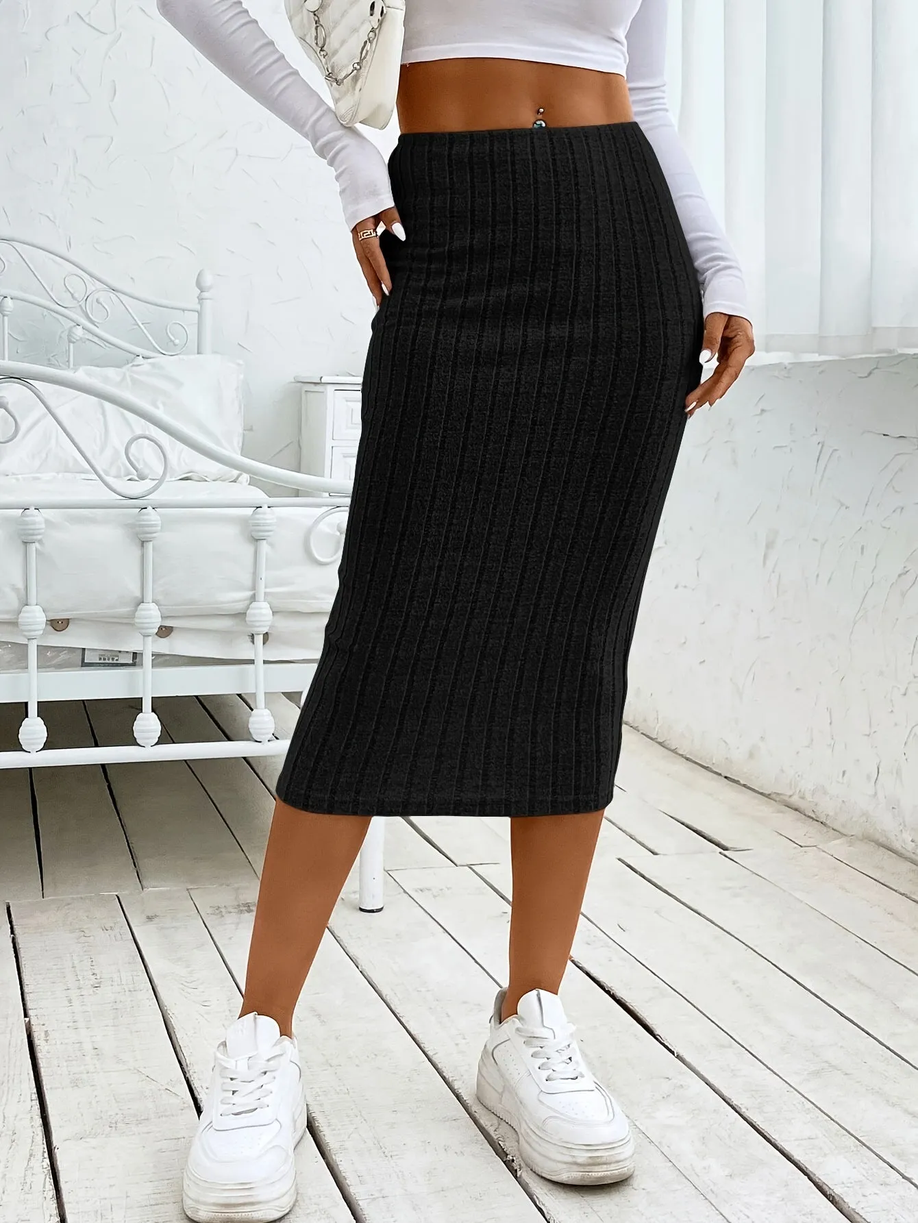 Sleek High Waist Bodycon Skirt for Women Perfect for Any Season