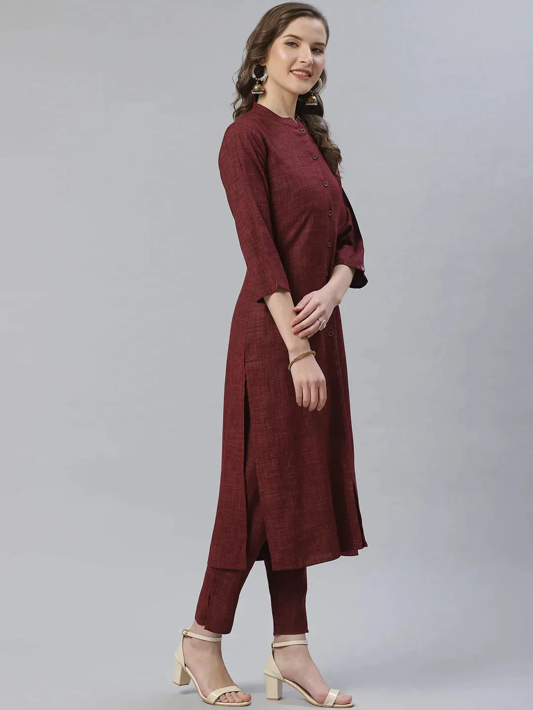 Women Burgundy & Beige Self Checked Kurta With Trousers & Dupatta