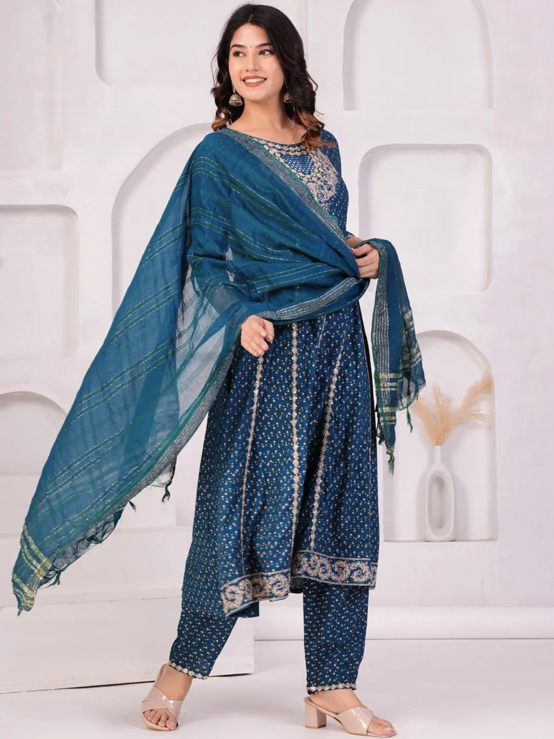 Women Ethnic Motifs Printed Panelled Thread Work Kurta With Trousers & Dupatta